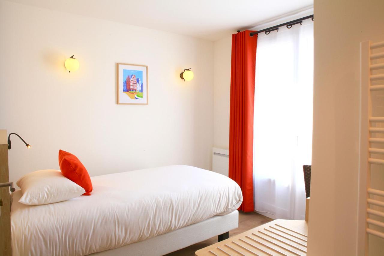 Logis Hotels- Hotel Marguerite D'Anjou Angers Chateau Kültér fotó