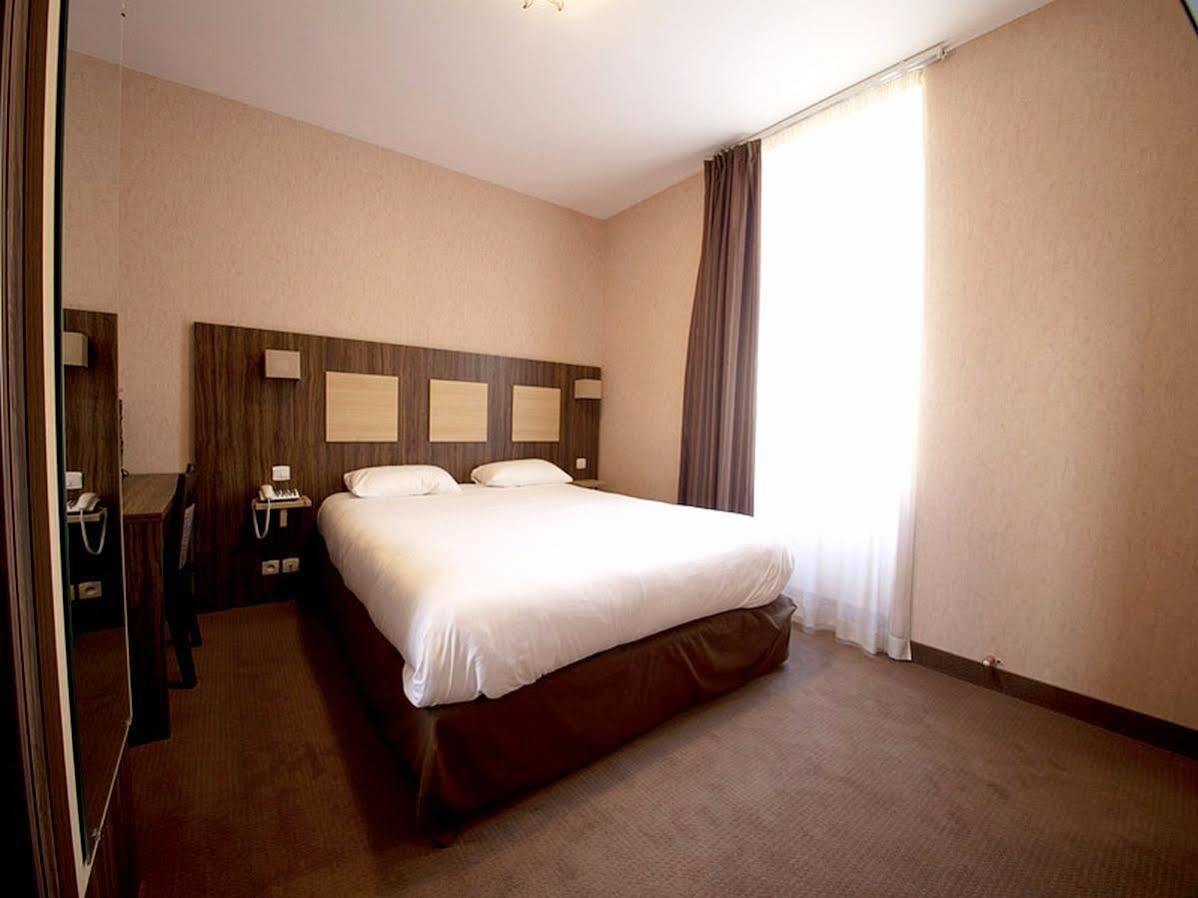 Logis Hotels- Hotel Marguerite D'Anjou Angers Chateau Kültér fotó